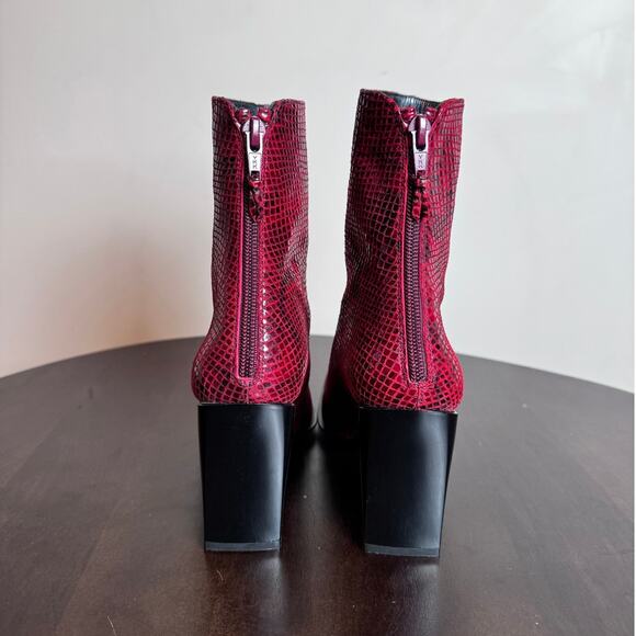 Stuart Weitzman Red Ankle Boots - Picture 4 of 8